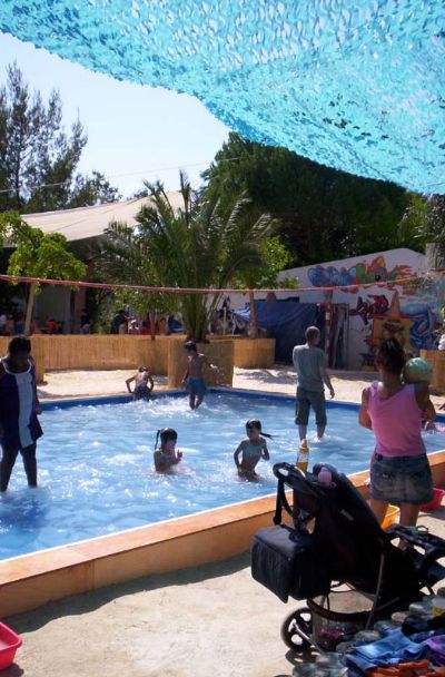 Filet bleu ciel - ombrage public